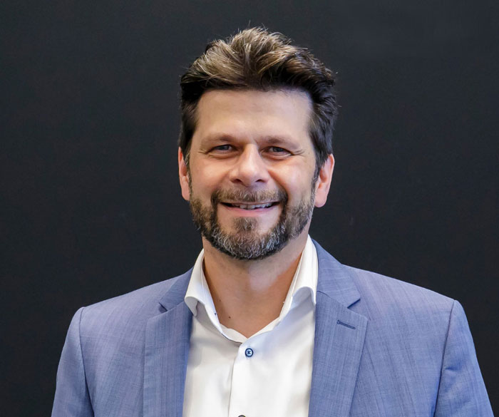 Dr. Alexander Kronimus